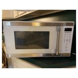 Hamilton Beach White Microwave 1000 Watt