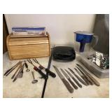 Breadbox Knives Pitcher Misc Kitchenware