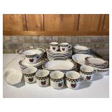 Betty Crocker Country Inn Dishes Set Nice Quality