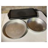 Griddle & 2 Round Baking Pans