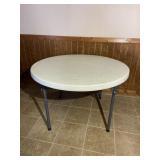 Round White Plastic Folding Table