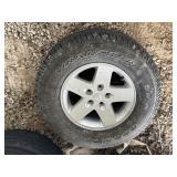 Single Wrangler Jeep Tire & rim p255/75r17