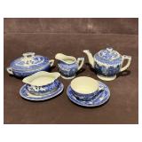 Blue Willow Tea Set