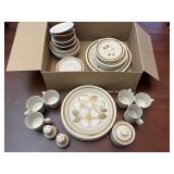 Daniele Collection New Spring Table Set