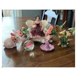 Figurines & Collectibles