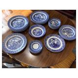 Blue Willow Plates, Bowls & Saucers