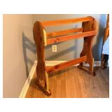 Cedar Quilt Rack