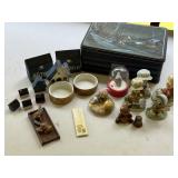 Figurines & Small Decor