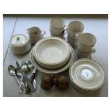 Dinnerware Set
