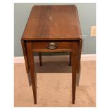 Pembroke Drop-leaf Table