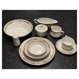 108+/- PC Queen Anne Fine China Signature