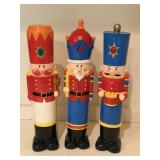 3 Nutcrackers