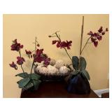 Floral Decor & Basket w/ Decorative Balls