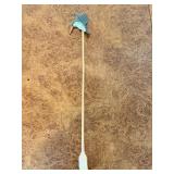 Hummingbird Scratcher