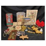 VINTAGE CHRISTMAS DECOR ARTS AND CRAFTS