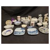 MINI TEA SET BLUE AND WHITE VASES AND PLATES