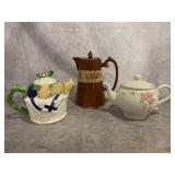 PORCELAIN PITCHERS