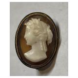 SHELL CAMEO SCREW BACK EARRING