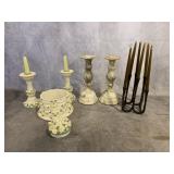 ASSORTED CANDLESTICKS AND CANDLE HOLDERS