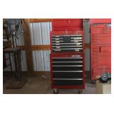 Craftsman top and bottom tool chest