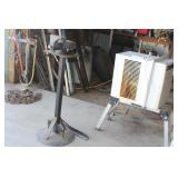 Vise on stand