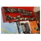3/4' sockets and 2  lights