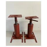 Pair of Red Adjustable Screw Jacks