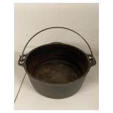 Vintage Griswold 5 QT Cast Iron Pot with Handle