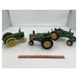 1/16 John Deere Tractors