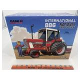 Case IG 2010 National Farm Toy Show 866 Ertl 1/16