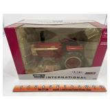 Case IH International Hydro 70 Ertl Farmall 1/16