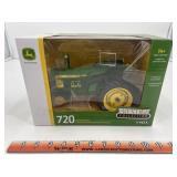 John Deere 720 with heat Houser, 1/16 scale,