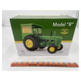 John Deere Model R 1/16 Two Cylinder Club Ertl
