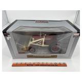 IH Highly Detailed 450 wide front tractor with