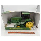 John Deere 8400T Tractor 1/16 Ertl