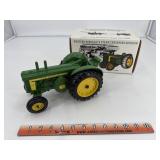 John Deere 820 1/16 Ertl