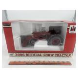 Farmall 350 with IV McCormick #33 Loader Limited