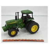 John Deere 4755 1/16