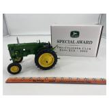 John Deere 420 Two Cylinder expo 2003 1/16 Ertl