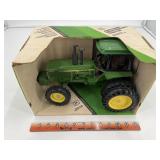John Deere 4850 MFWD Row Crop Tractor 1/16 Ertl