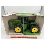 John Deere 8760 4 Wheel Drive Tractor Ertl 1/16