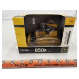 John Deere 850 K dozer 1/50 Ertl