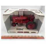 Farmall Super M-TA Ertl 1/16 Scale