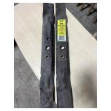 John Deere 42ï¿½ Mower Blades