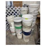 5 gallon buckets