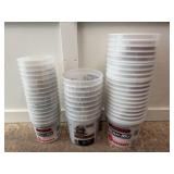 2 1/2 and 5 qt measuring cups