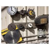Grinding wheels and wall rack