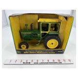 John Deere 4010 1/16 Ertl