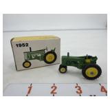 John Deere 60 1/64 Ertl Hook Hitch