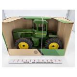 John Deere 4Wheel Drive Tractor 1/16 Ertl